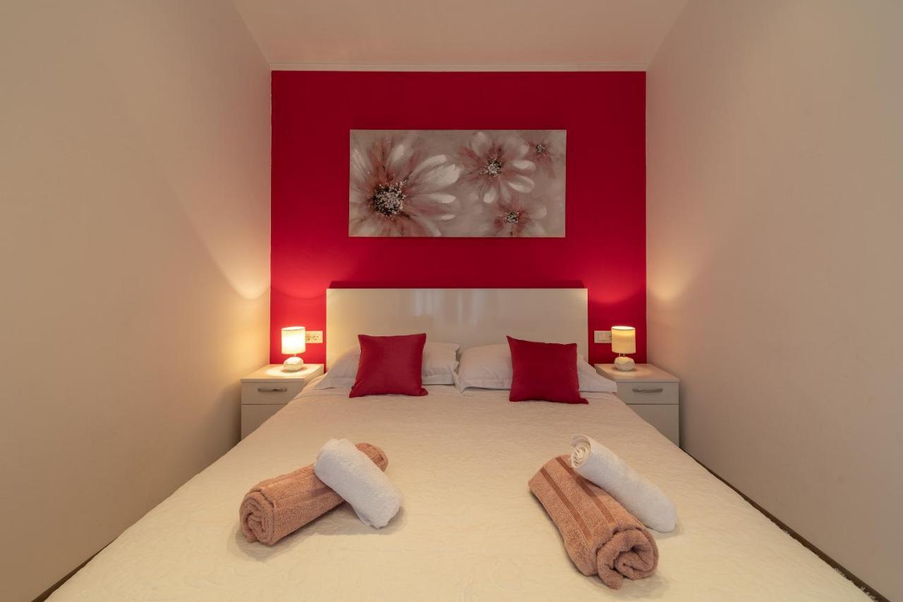 Apartment Roko Trogir Ngoại thất bức ảnh