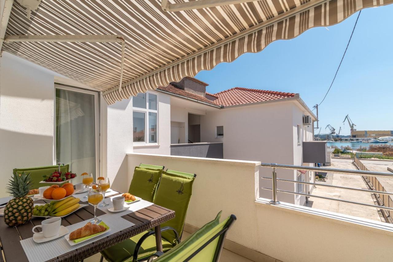Apartment Roko Trogir Ngoại thất bức ảnh