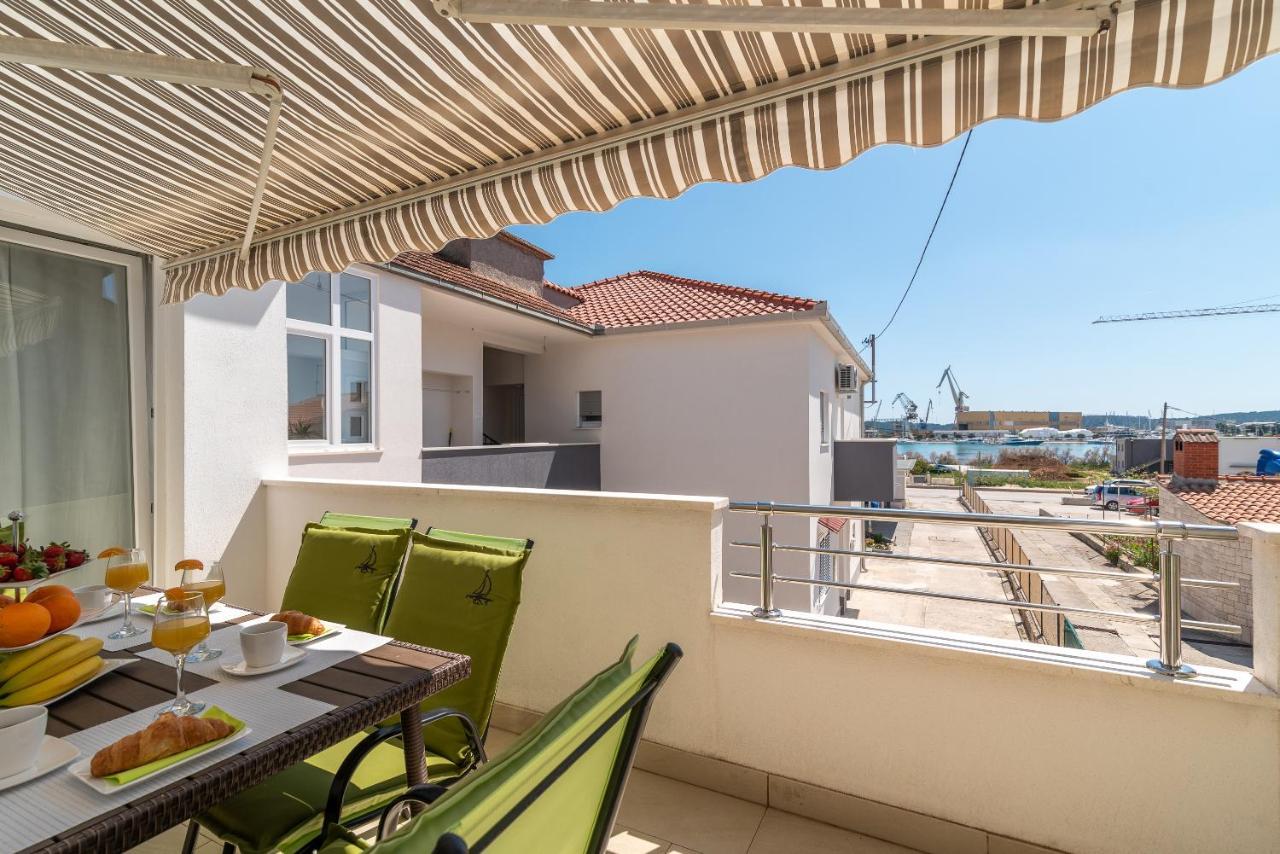 Apartment Roko Trogir Ngoại thất bức ảnh